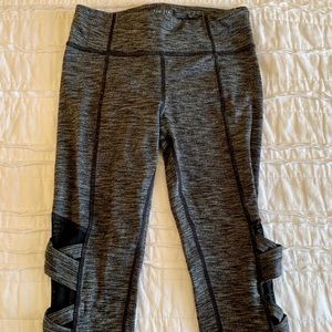 Athleta Girls Cropped Leggings